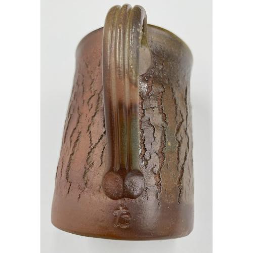 Caneca Bizen Ware de Takeda Yoshiaki com Padrão Irregular